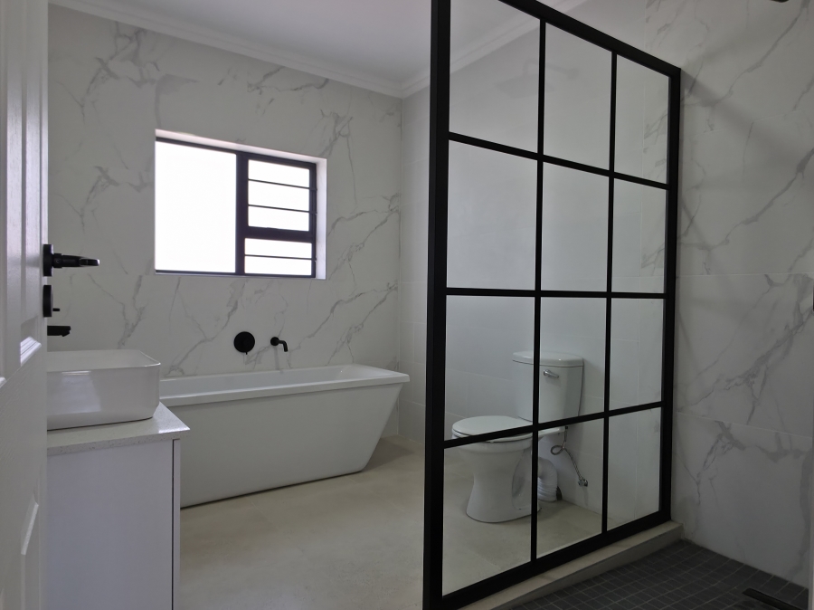 3 Bedroom Property for Sale in Fountains Estate Eastern Cape